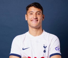 阿媒：热刺认为竞技对韦利斯报价太低，转会未能谈妥