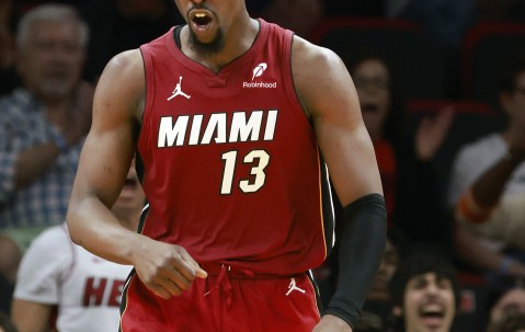 星空体育app-麦坎茨：卢卡&amp;大帝&amp;米球70分都是堂堂正正拿的 科比也没故意要球