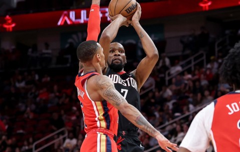 NBA重大漏判！漏吹火箭关键时刻发球违例：杜兰特接球制胜一击